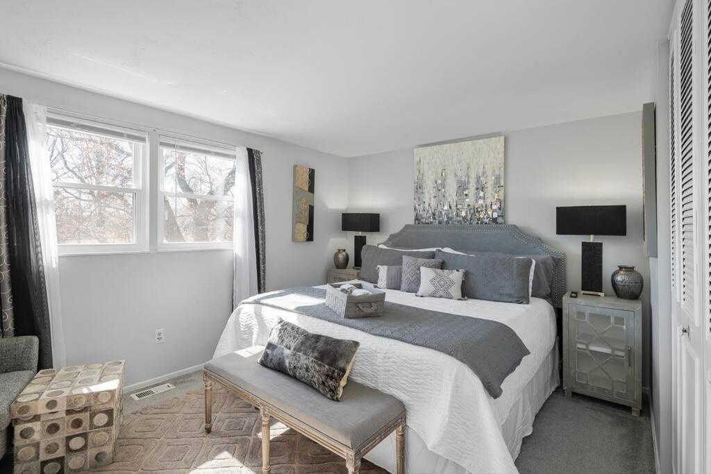 Stylish Haven 11 Minutes From The Richmond Airport Villa Exteriör bild