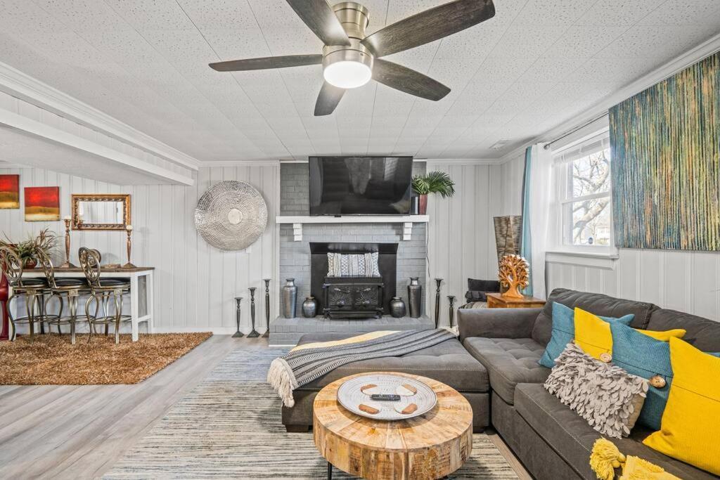 Stylish Haven 11 Minutes From The Richmond Airport Villa Exteriör bild